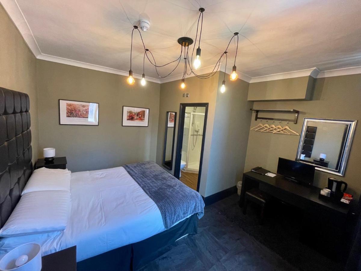 The Wrens Hotel Leeds  Bagian luar foto